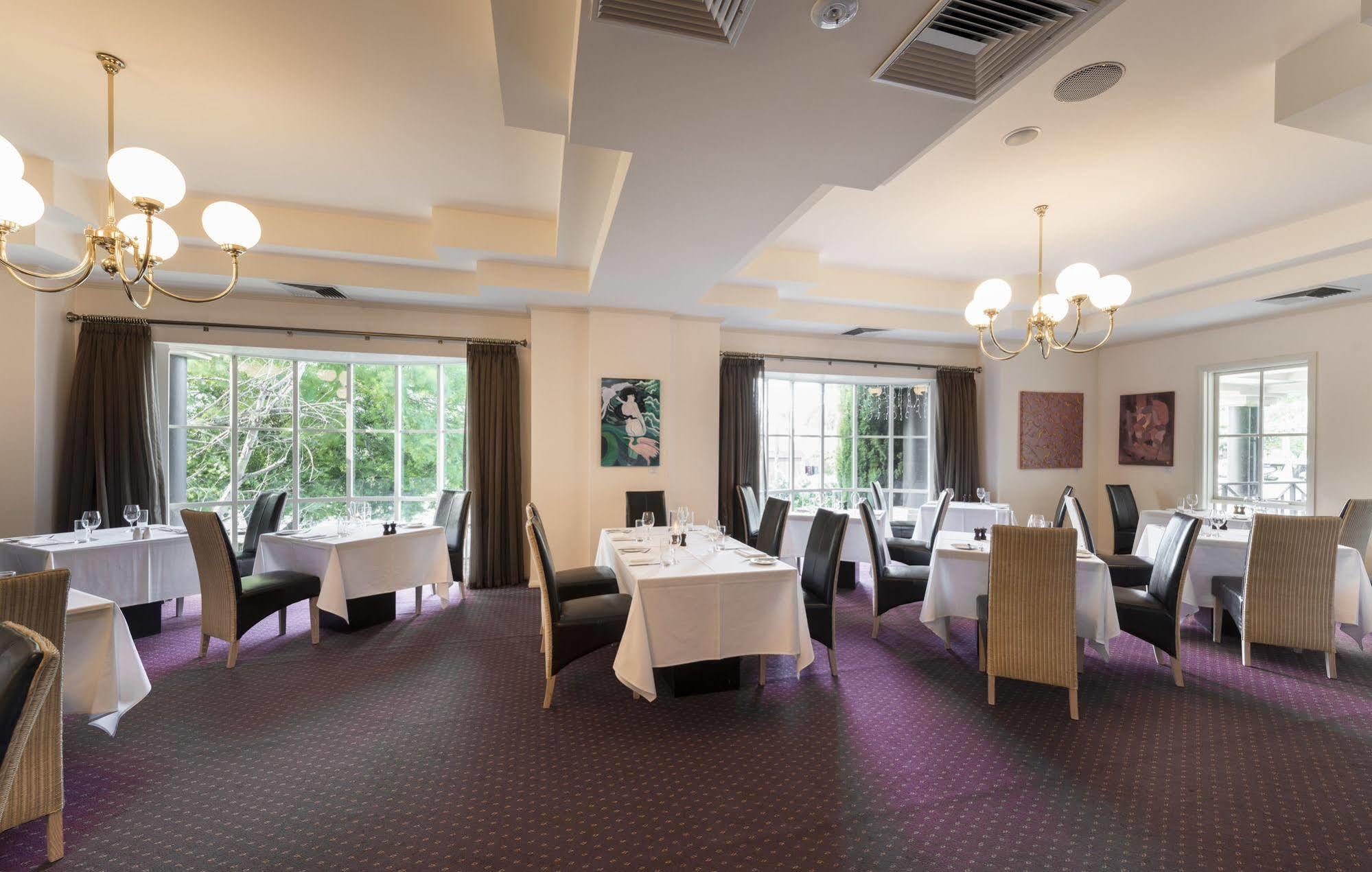Beau Monde International 4* Doncaster East